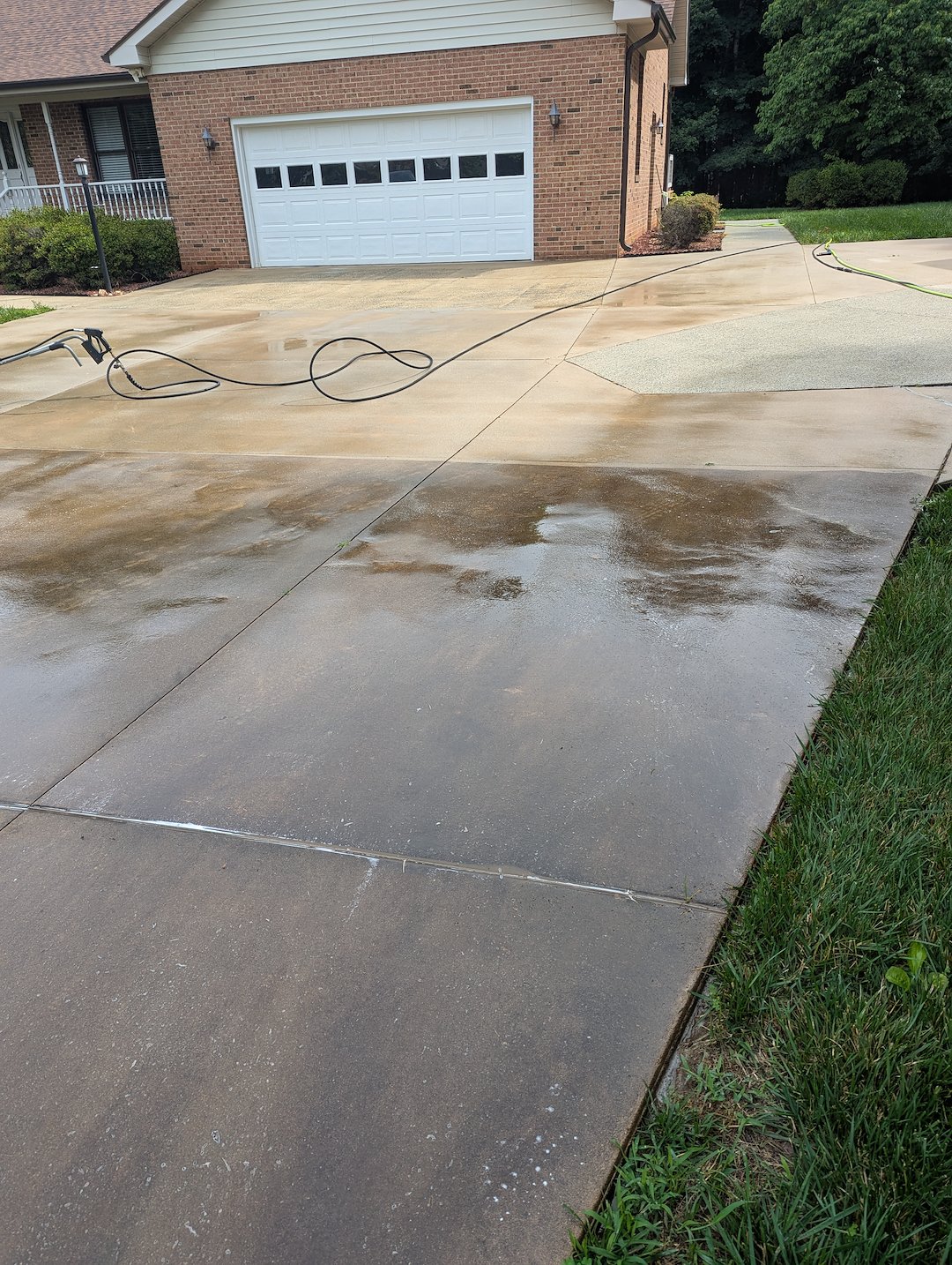 Professional Concrete Cleaning and House Wash in Mebane, NC