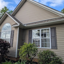Professional-House-Softwash-in-BurlingtonNC 1